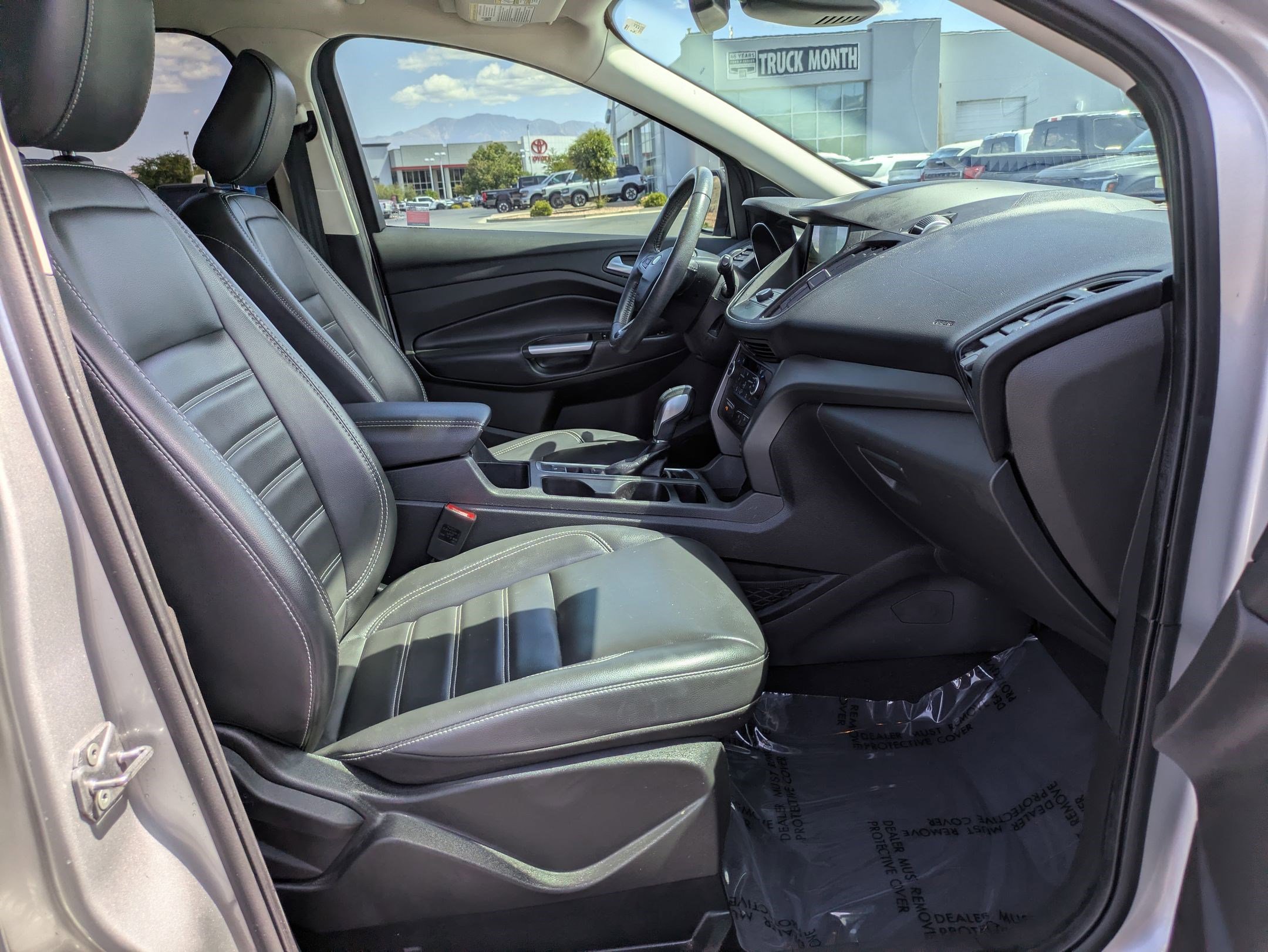 Certified 2019 Ford Escape SEL FWD image 32