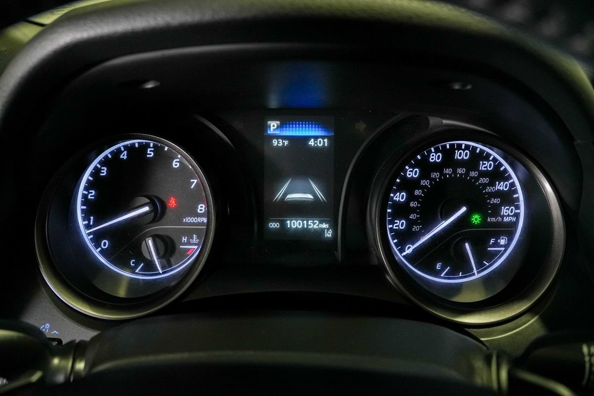 Used 2021 Toyota Camry SE FWD image 13
