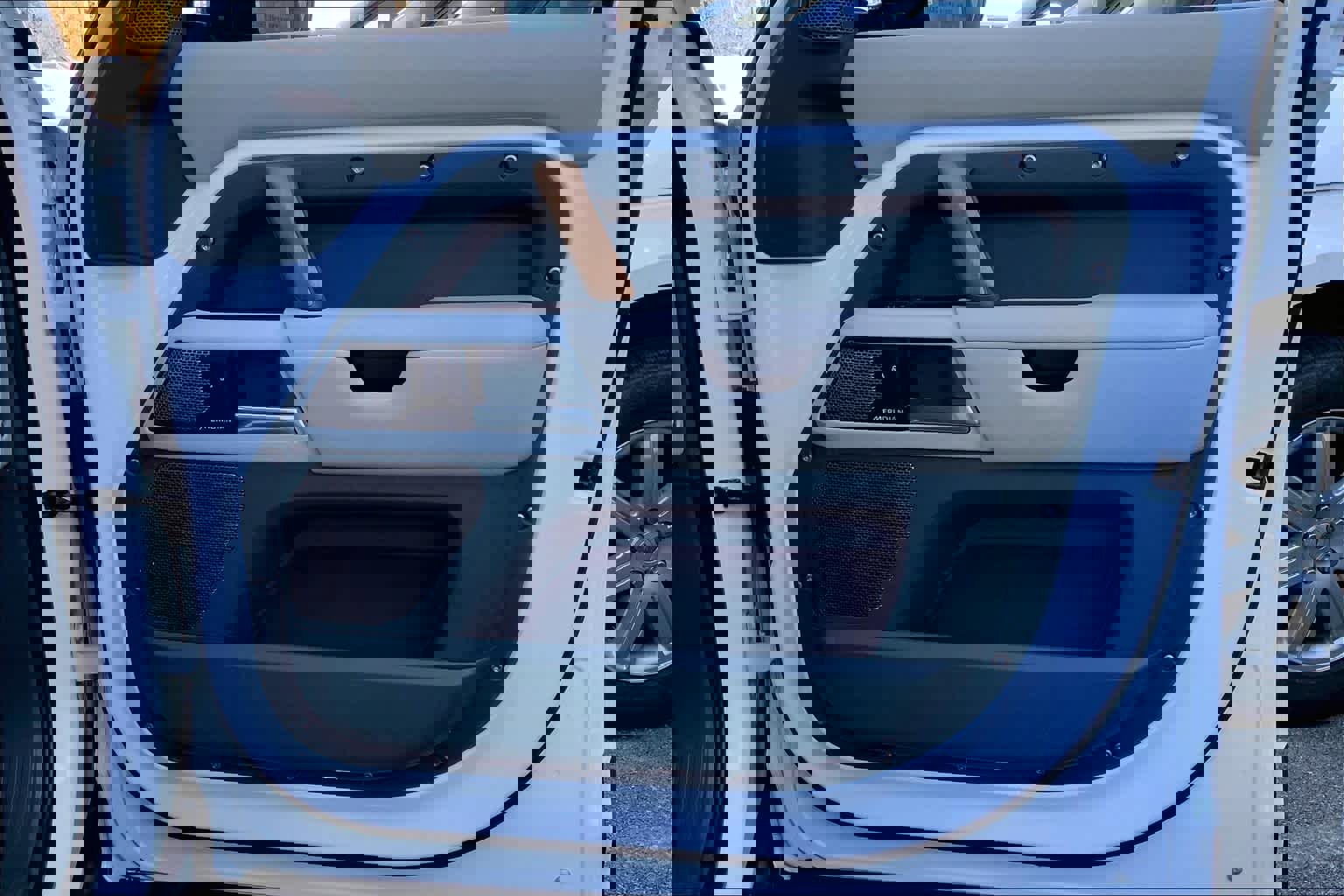 Used 2020 Land Rover Defender 110 SE image 20