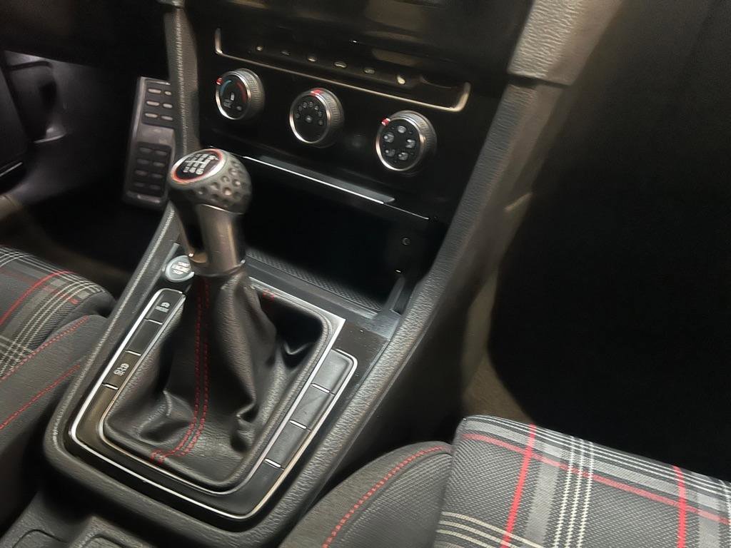Used 2017 Volkswagen GTI S image 24