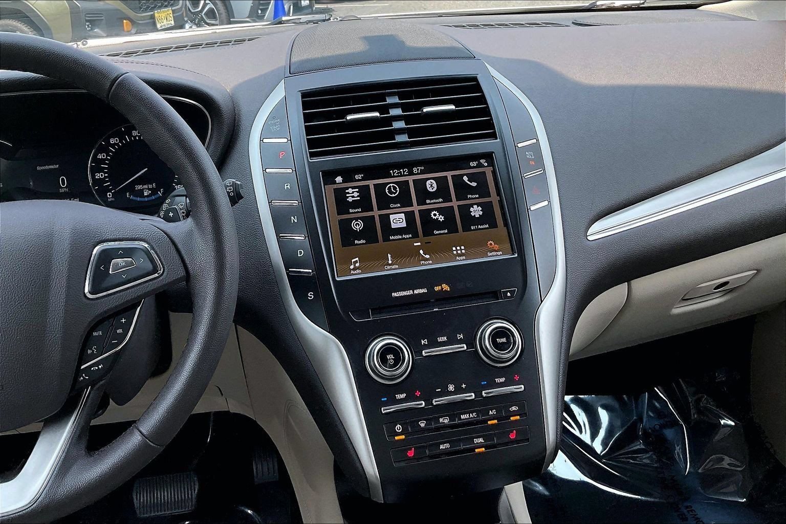 Used 2019 Lincoln MKC Premiere AWD/4WD image 6