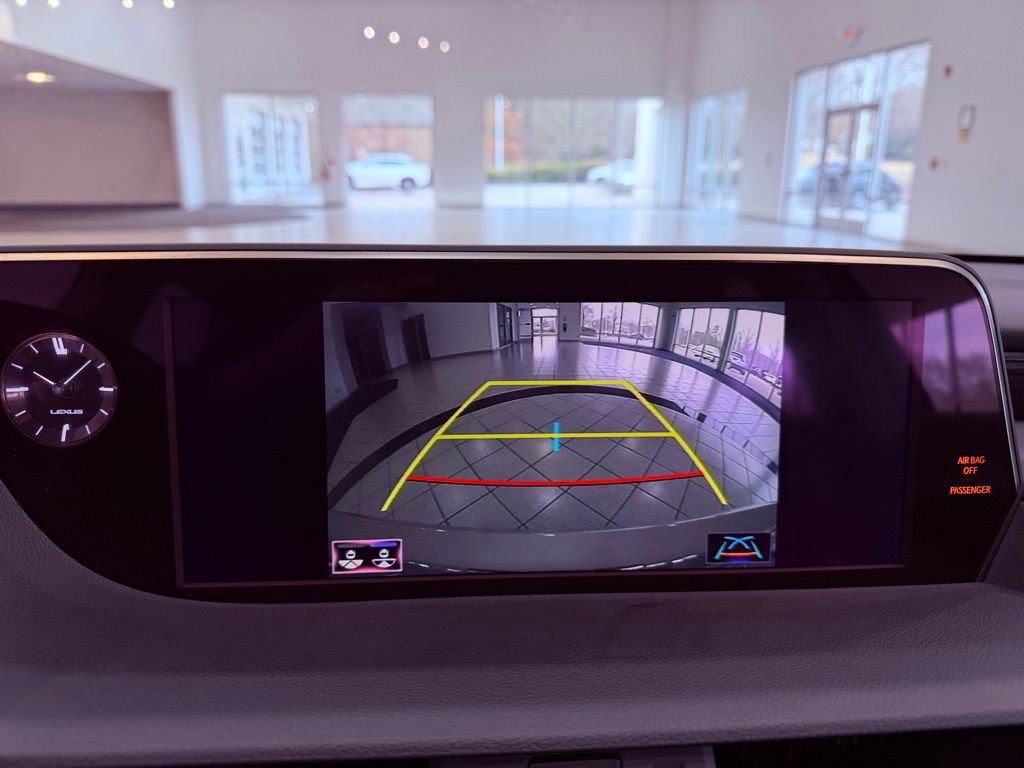 Certified 2020 Lexus ES 300h w/ Premium Package image 25