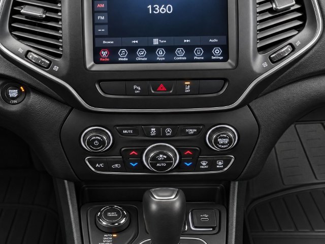 Used 2022 Jeep Cherokee Latitude Lux AWD/4WD image 10