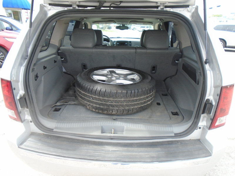 Used 2005 Jeep Grand Cherokee Limited AWD/4WD image 9