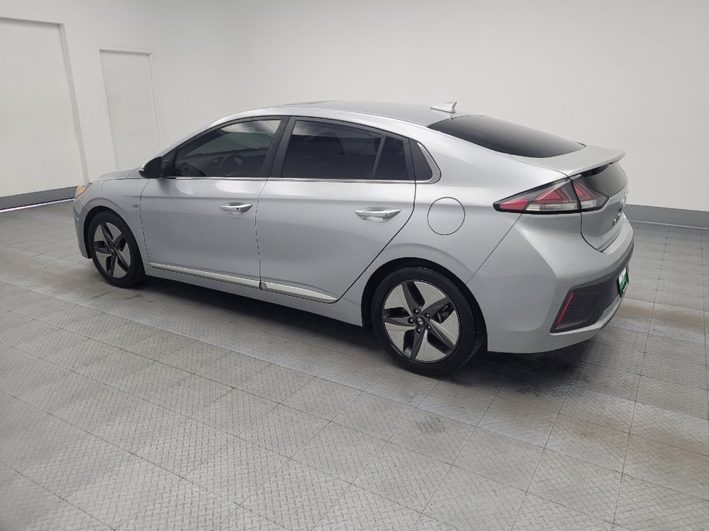 Used 2020 Hyundai Ioniq Limited image 3