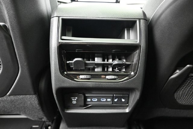 New 2026 Jeep Grand Cherokee Limited AWD/4WD image 24