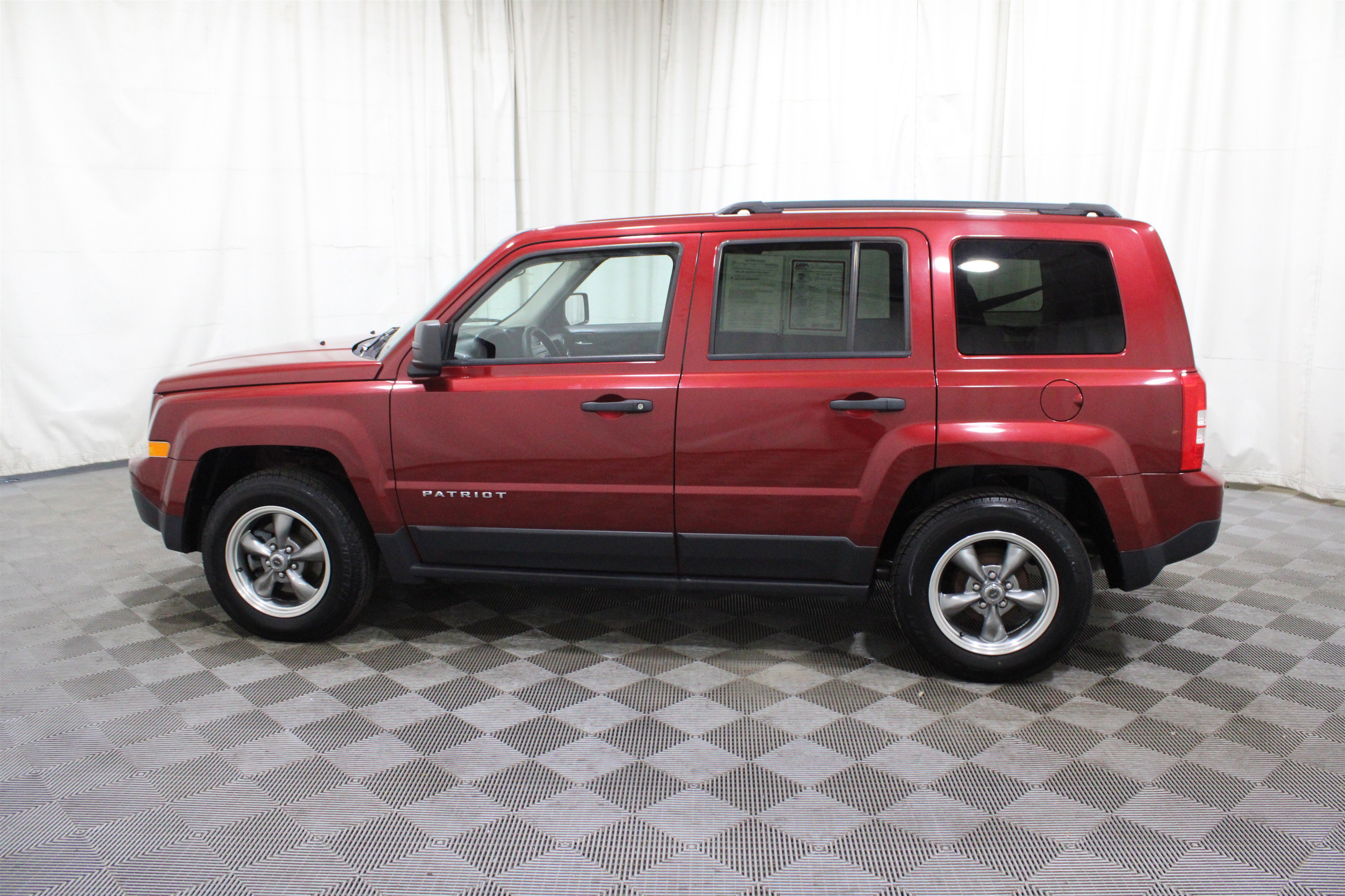 Used 2017 Jeep Patriot Sport image 24