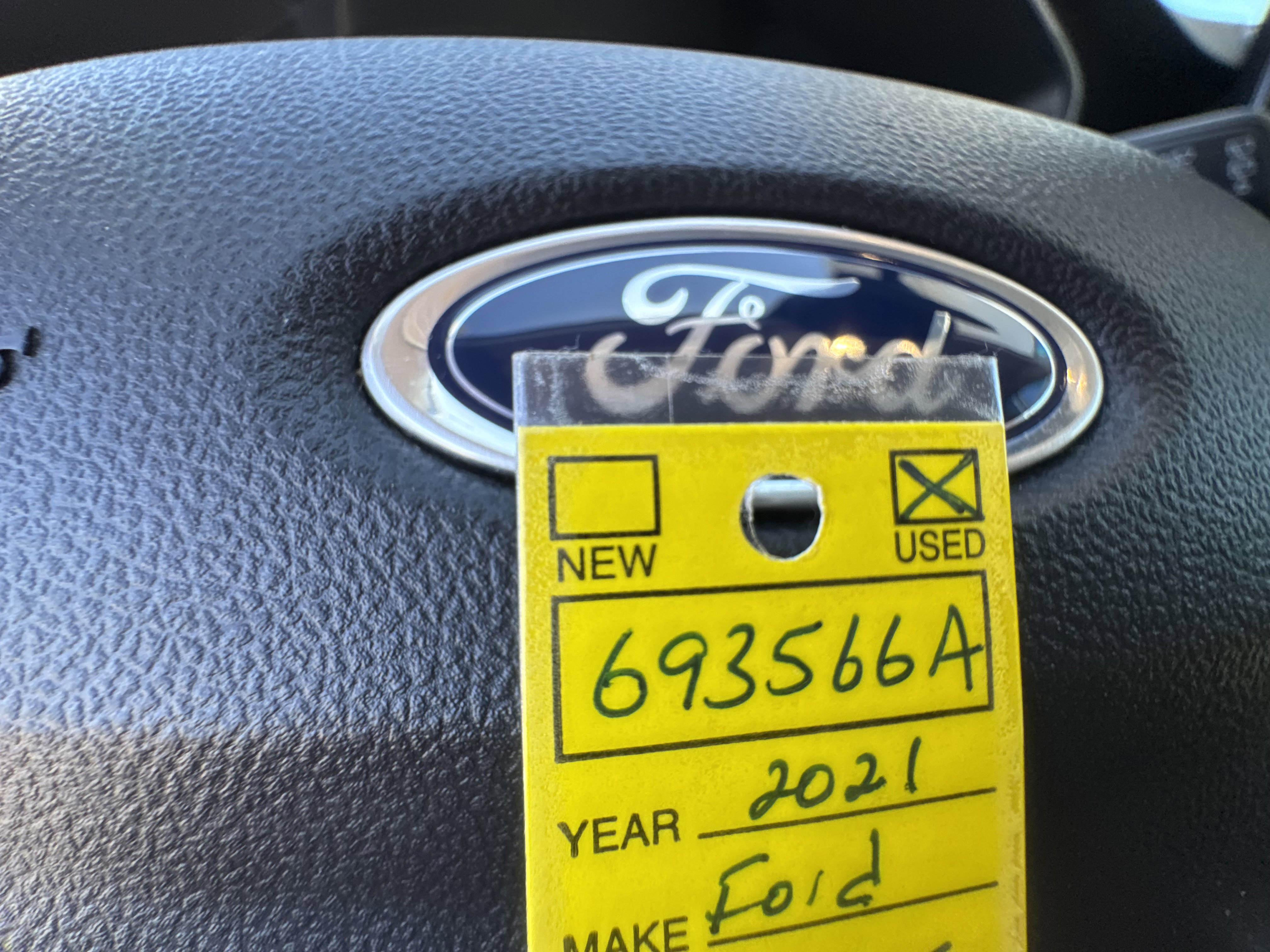 Used 2021 Ford Escape SE w/ Convenience Package FWD image 16