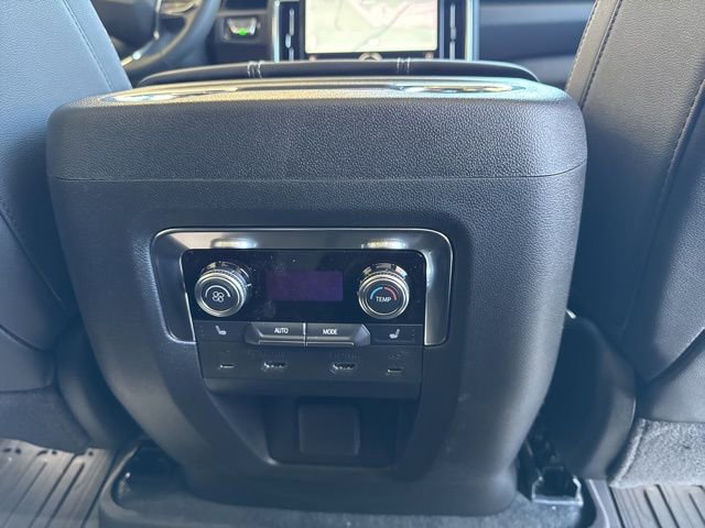 New 2026 GMC Yukon XL Elevation w/ Elevation Premium Package AWD/4WD image 31