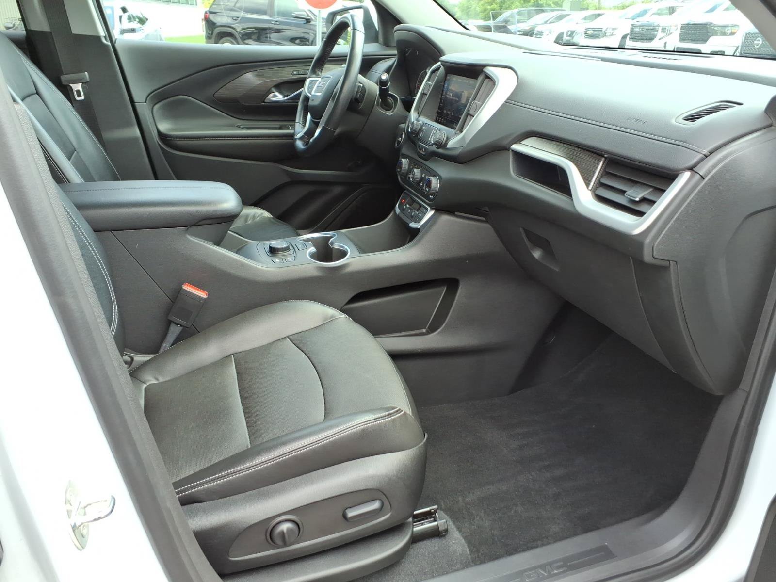Certified 2022 GMC Terrain SLT w/ Infotainment Package II AWD/4WD image 31