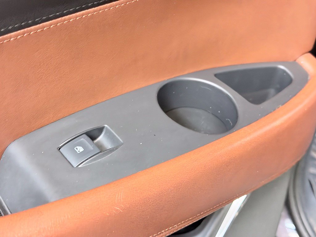 Used 2015 Cadillac Escalade ESV Premium AWD/4WD image 21