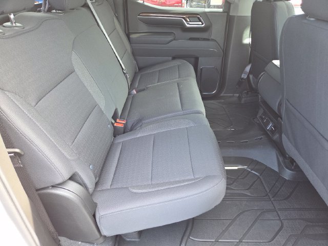 New 2026 Chevrolet Silverado 1500 LT w/ LPO, Liner Protection Package AWD/4WD image 18