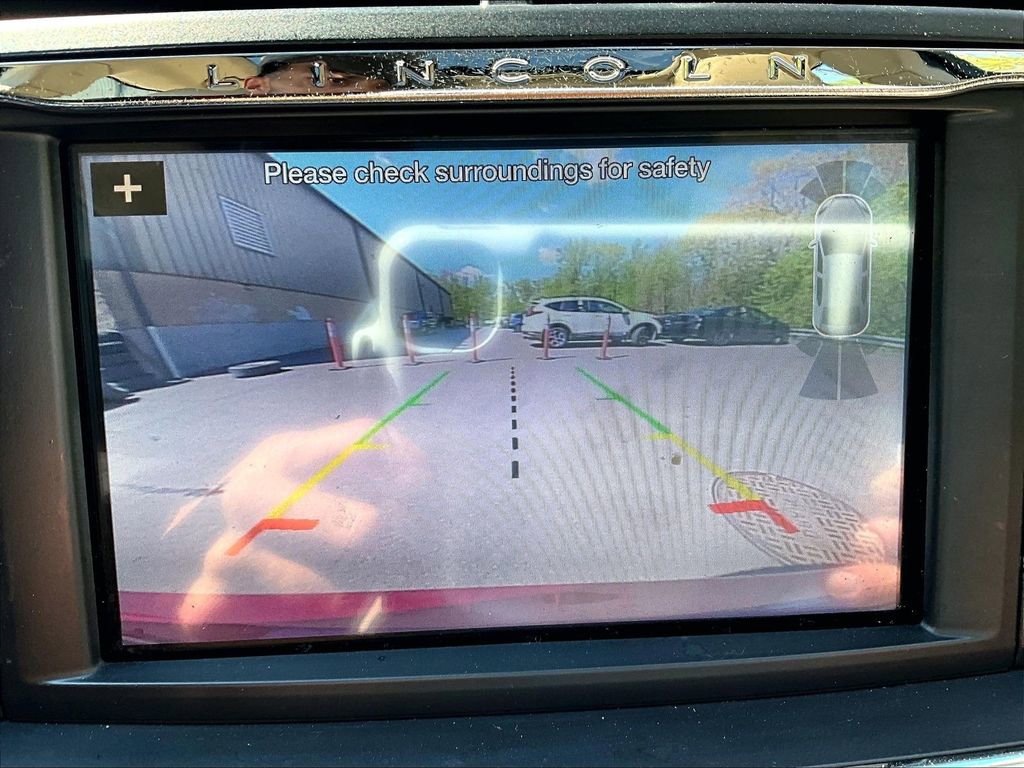 Used 2018 Lincoln Continental Reserve w/ Continental Climate Package AWD/4WD image 18