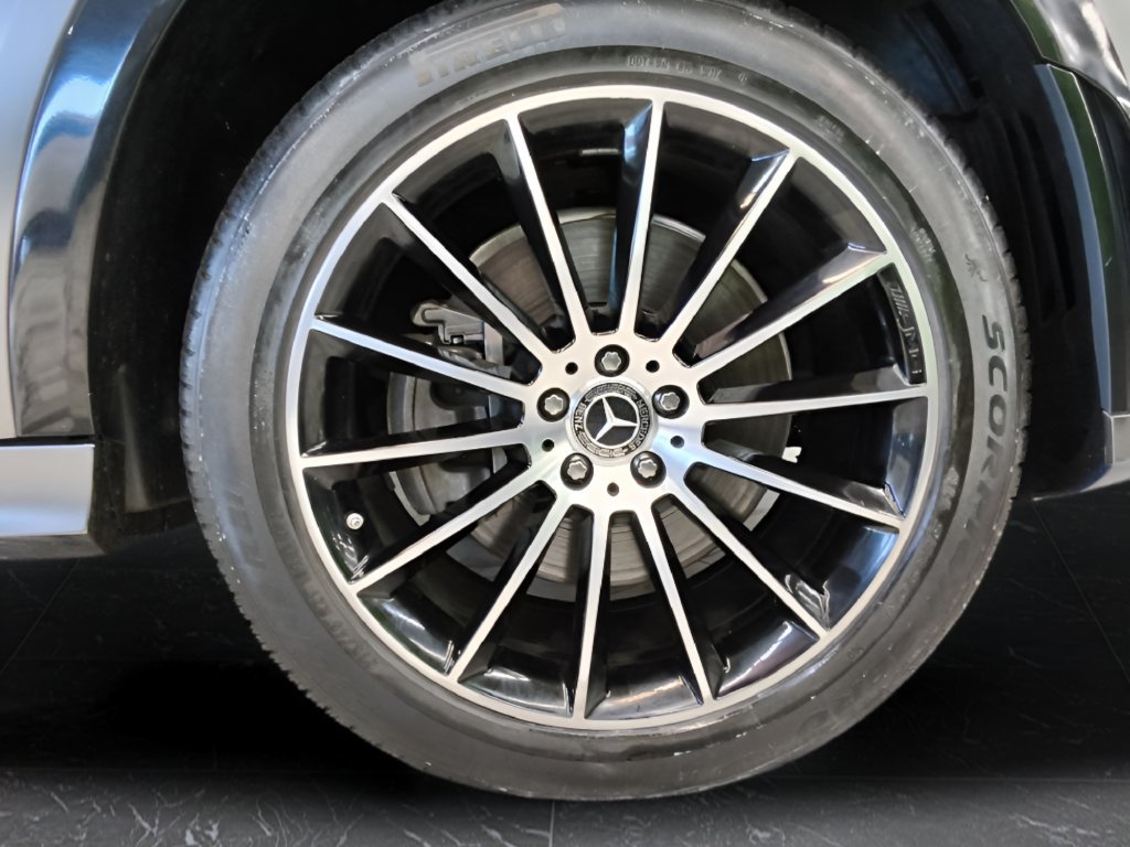 Used 2021 Mercedes-Benz GLE 580 4MATIC image 34