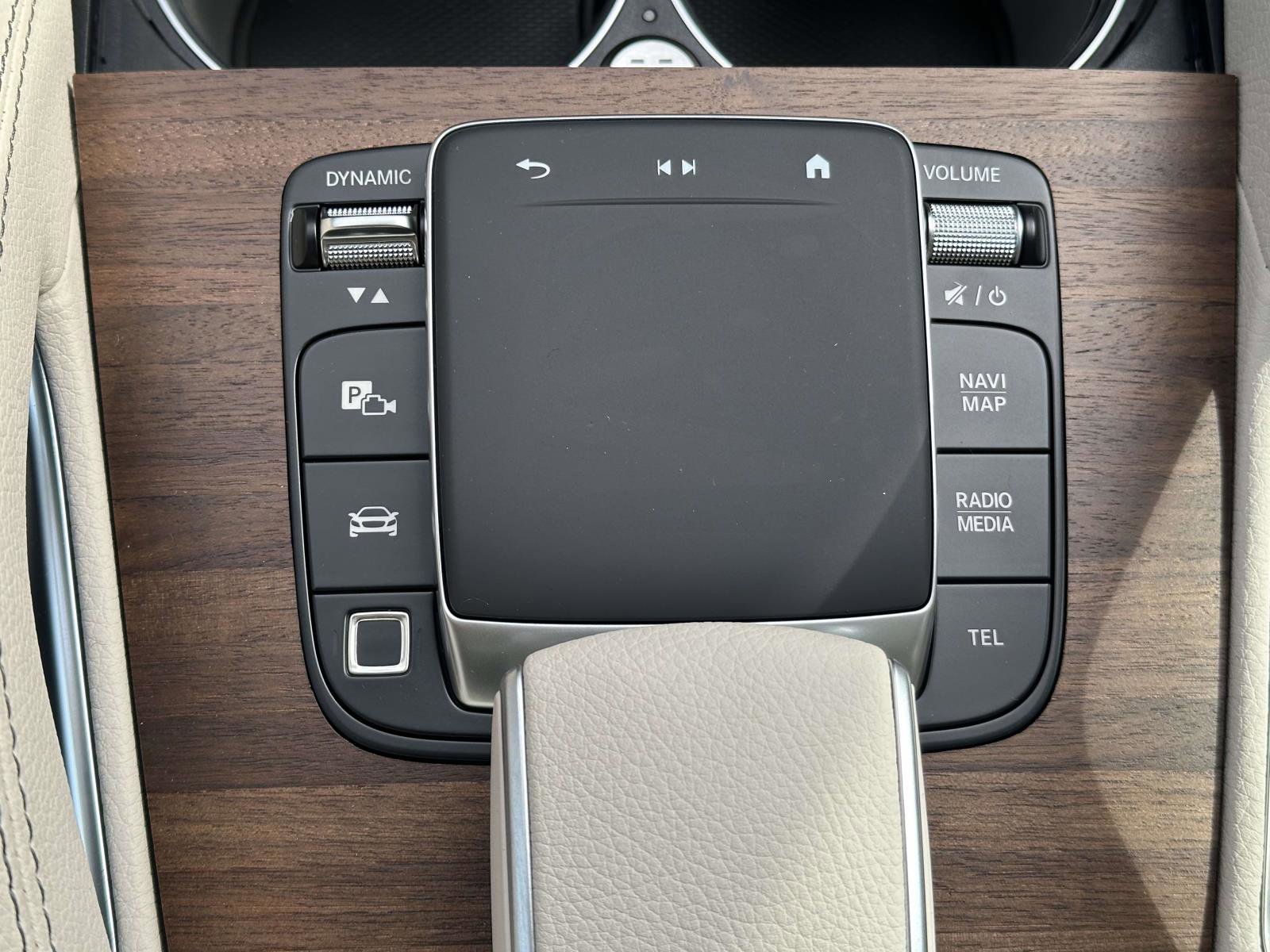 New 2026 Mercedes-Benz GLS 580 4MATIC image 23