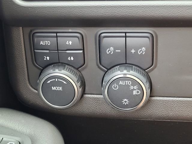 Used 2021 Chevrolet Tahoe Z71 image 17