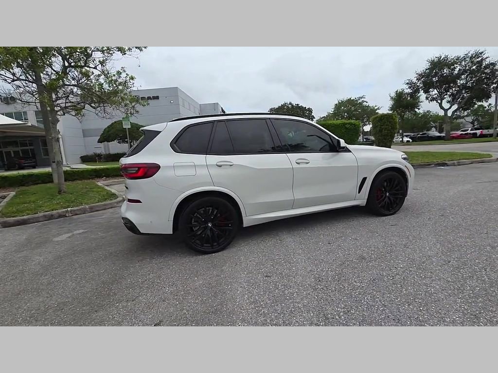 Used 2023 BMW X5 M50i w/ Dynamic Handling Package image 46