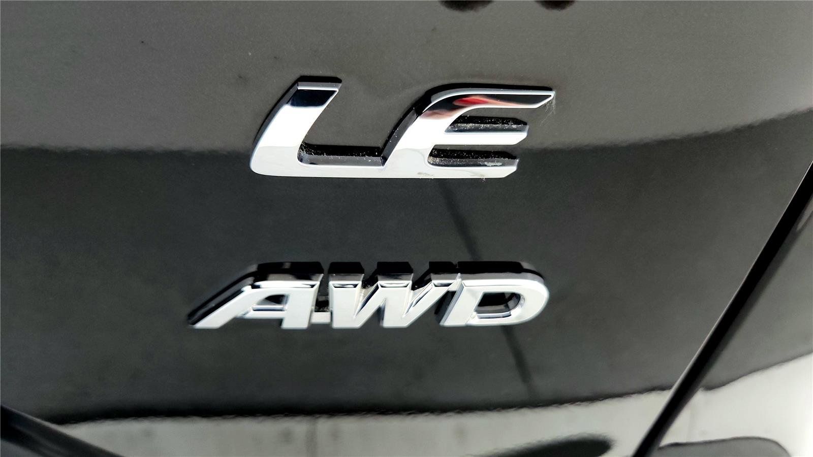 Used 2023 Toyota Corolla Cross LE w/ Moonroof Package image 14