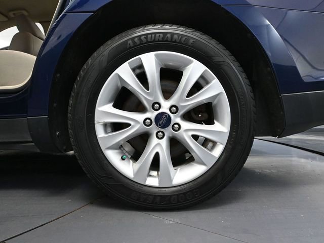 Used 2011 Ford Taurus SEL w/ 201A Rapid Spec Order Code image 12