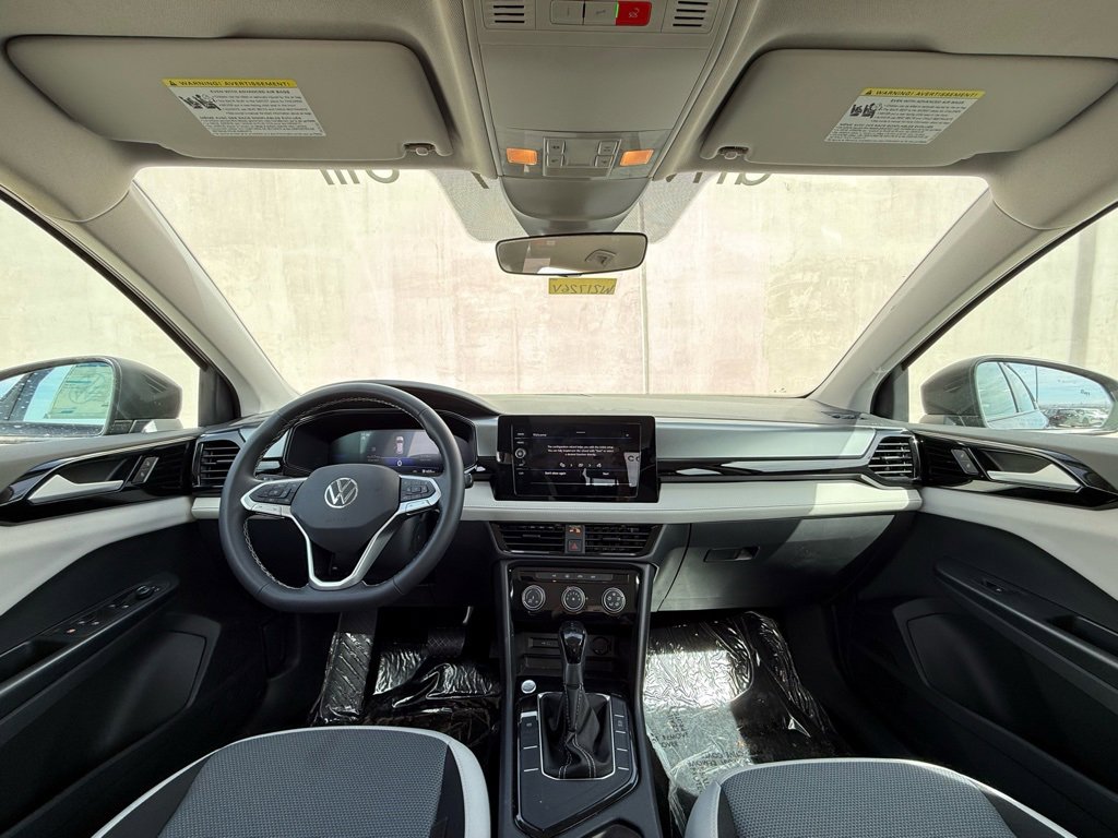 Used 2025 Volkswagen Taos S image 6