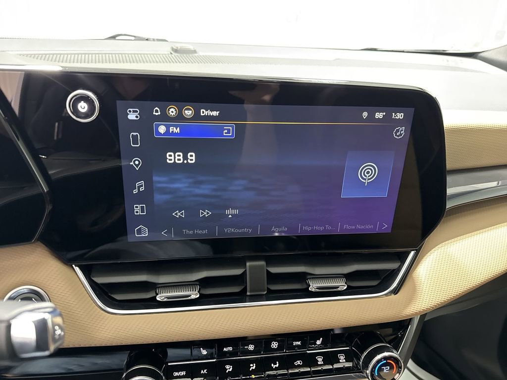 Used 2025 Chevrolet Equinox ACTIV image 13