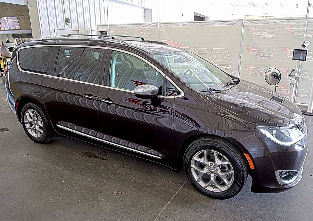 Used 2018 Chrysler Pacifica Limited