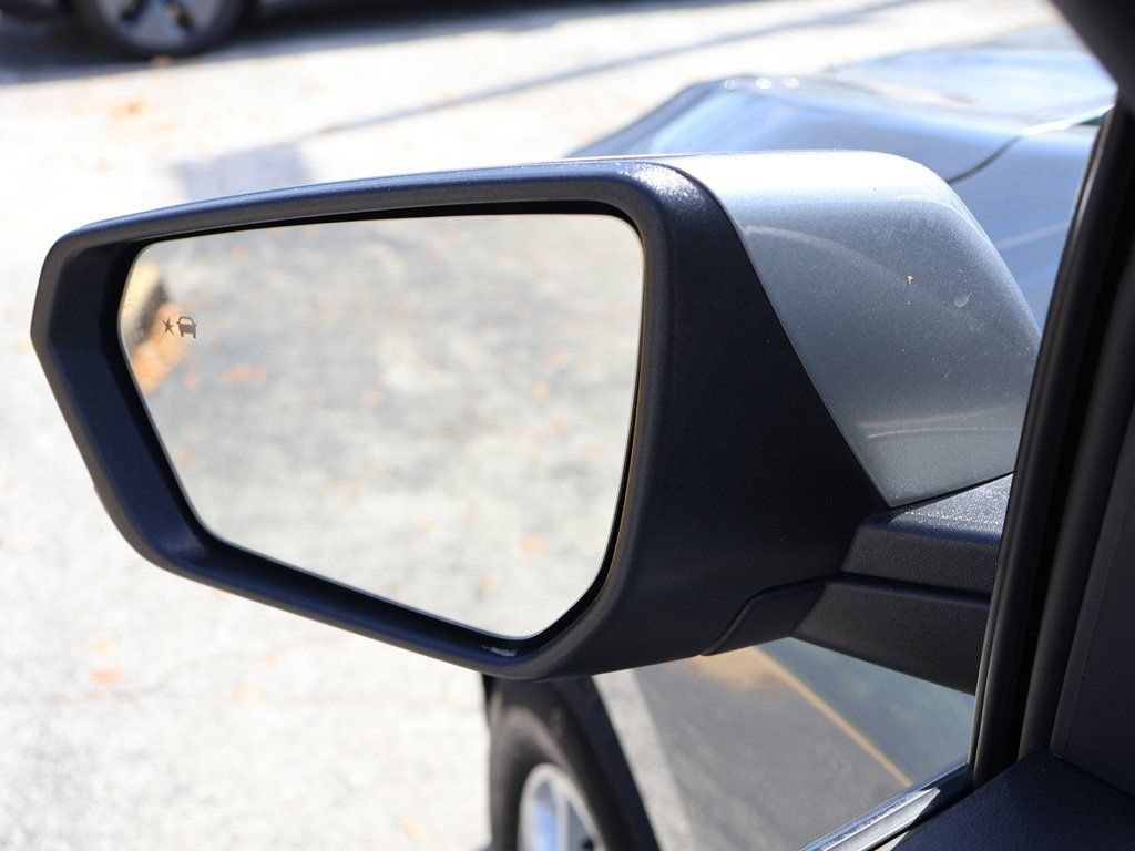 Used 2024 Chevrolet Equinox LT FWD image 38
