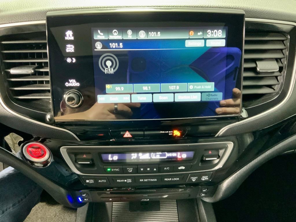 Used 2022 Honda Pilot Black Edition image 24