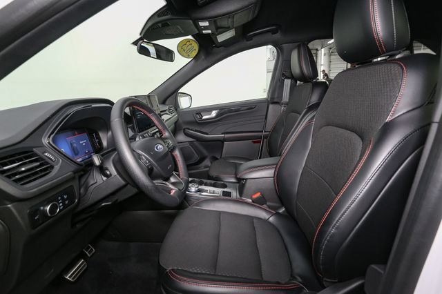 Used 2023 Ford Escape ST-Line w/ Tech Pack #1 FWD image 39