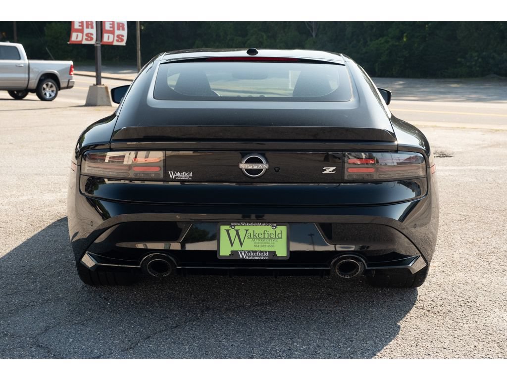 Used 2023 Nissan Z w/ Floor Mat Package (L93) RWD image 7