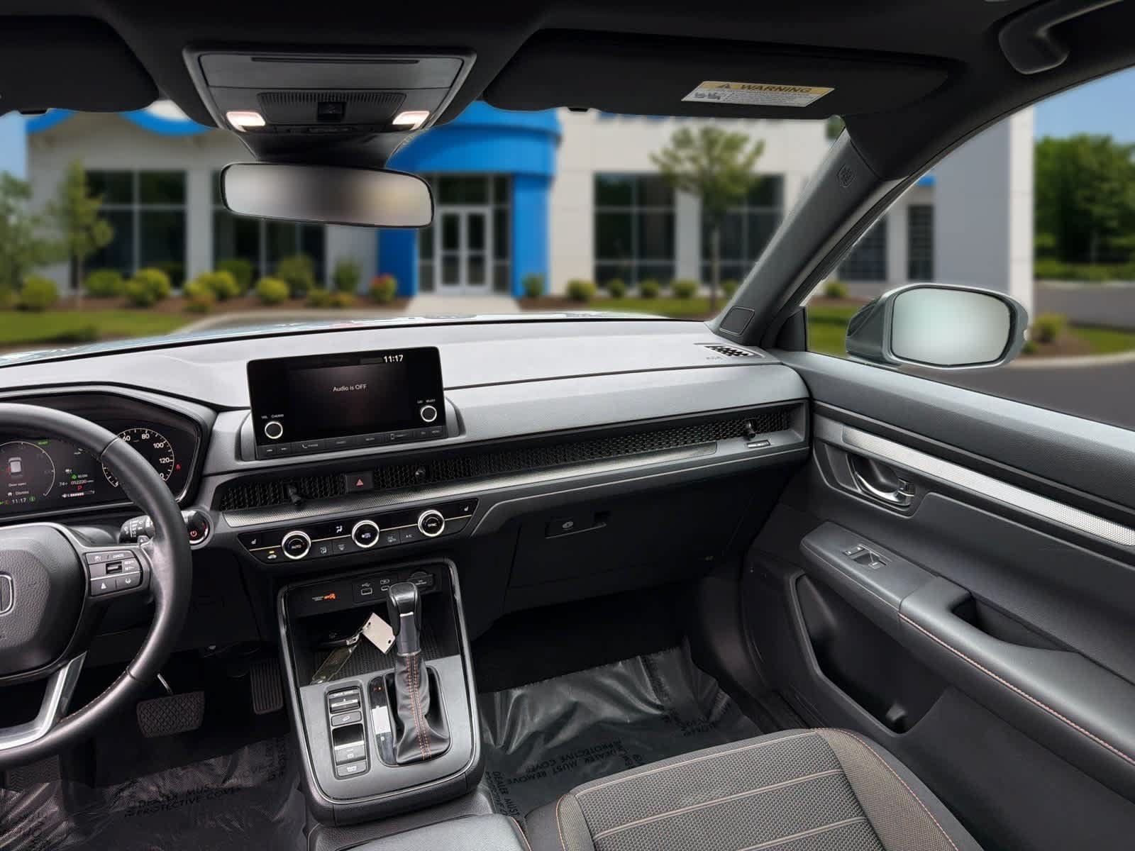 Used 2025 Honda CR-V Sport image 32