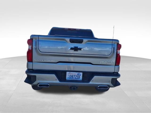 Used 2025 Chevrolet Silverado 1500 High Country w/ Technology Package AWD/4WD image 7