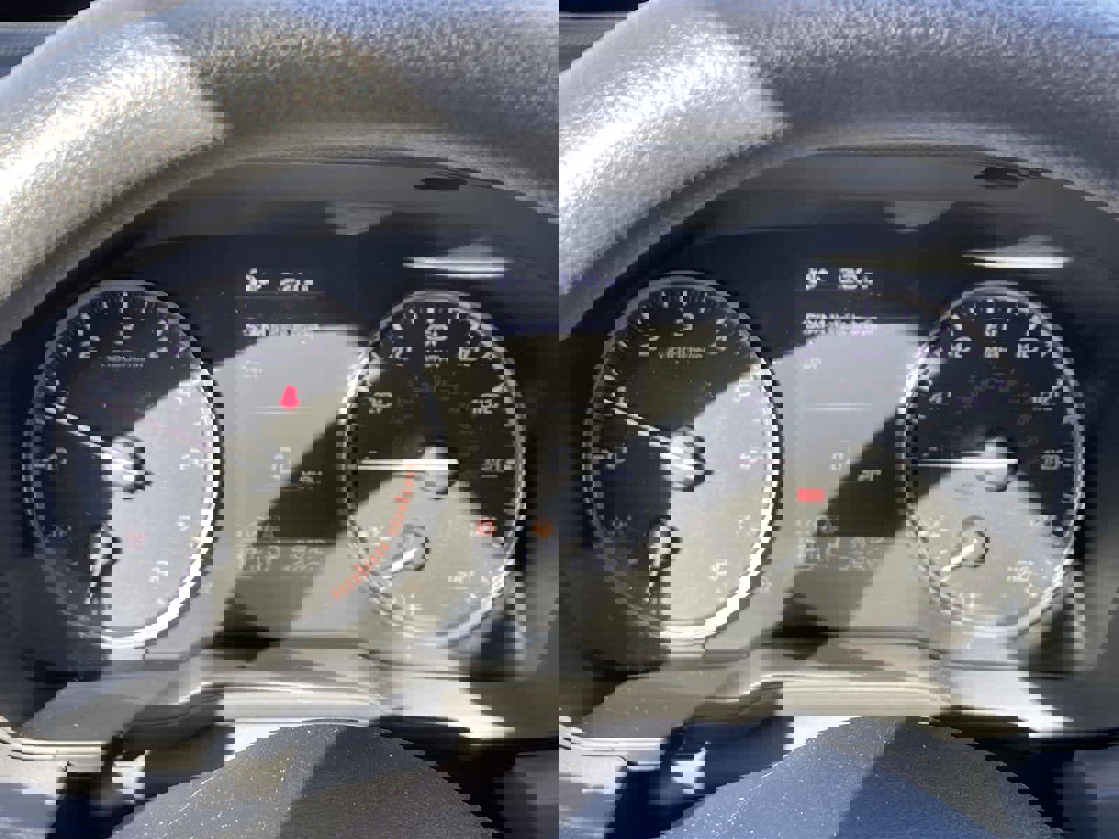 Used 2025 Subaru Crosstrek 2.0i Premium image 32