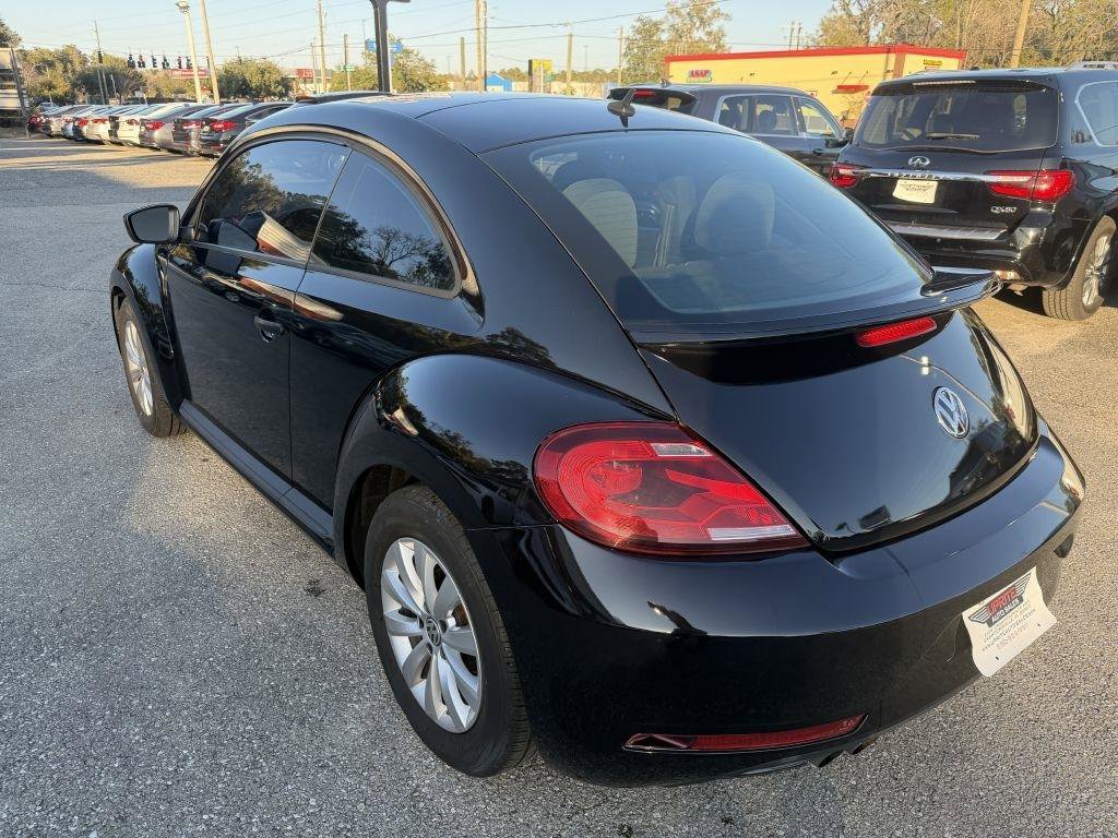 Used 2017 Volkswagen Beetle 1.8T S FWD image 7