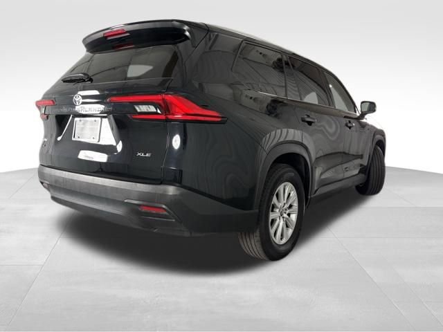 Used 2024 Toyota Grand Highlander XLE image 7