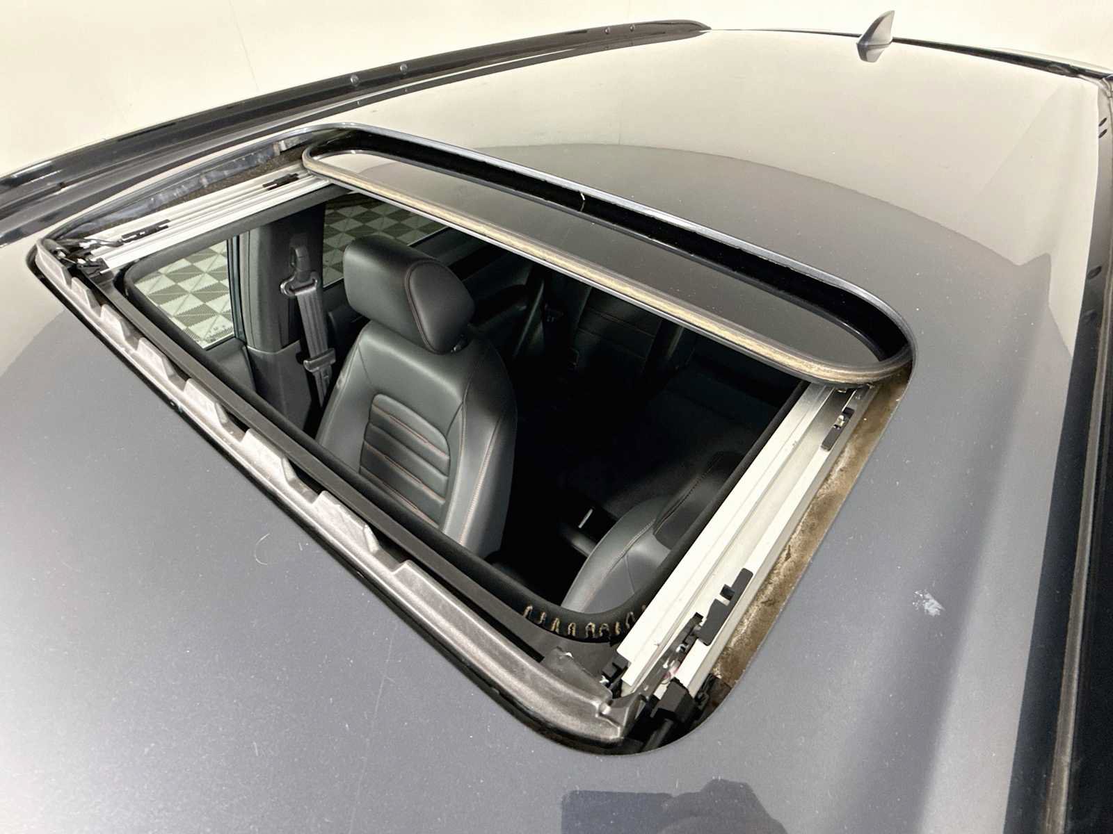 Used 2024 Honda CR-V Sport Touring image 18