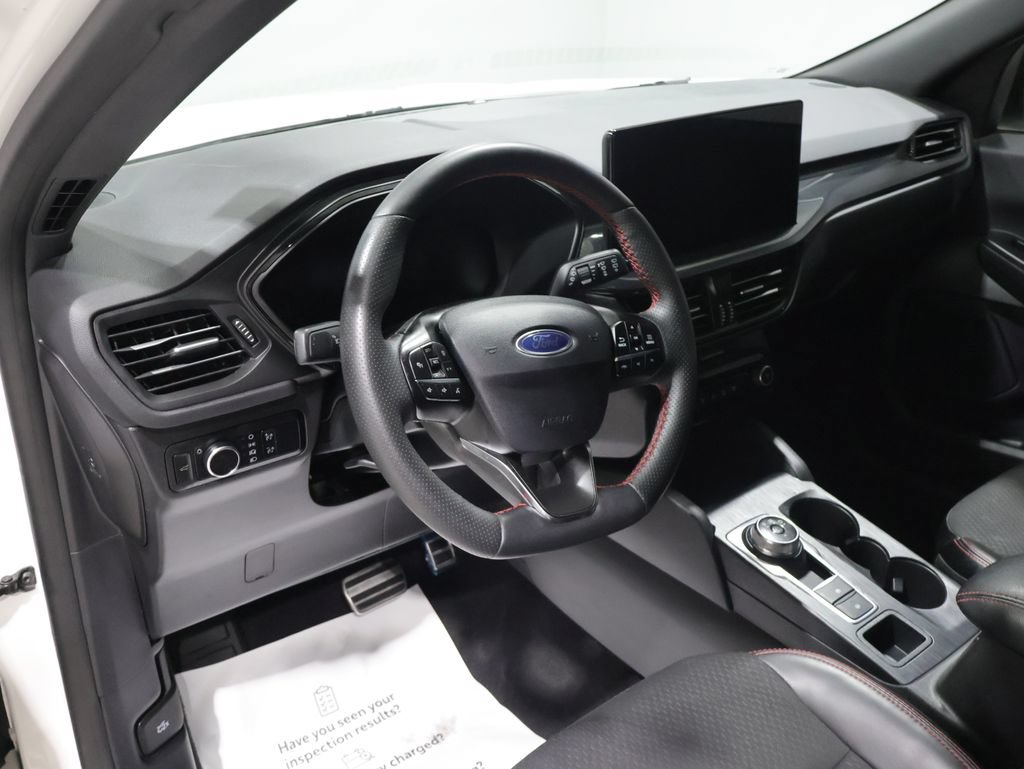 Used 2024 Ford Escape ST-Line w/ Tech Pack #1 AWD/4WD image 15