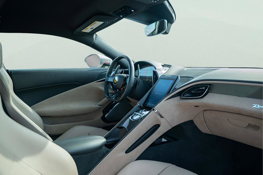 Used 2024 Ferrari Roma image 37