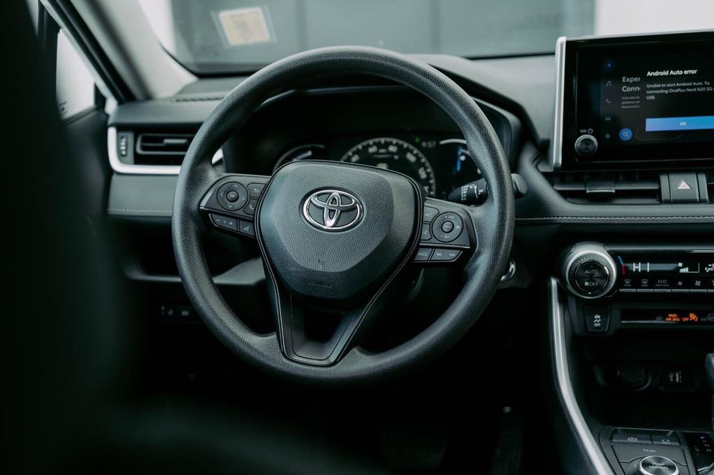 Used 2024 Toyota RAV4 XLE image 12