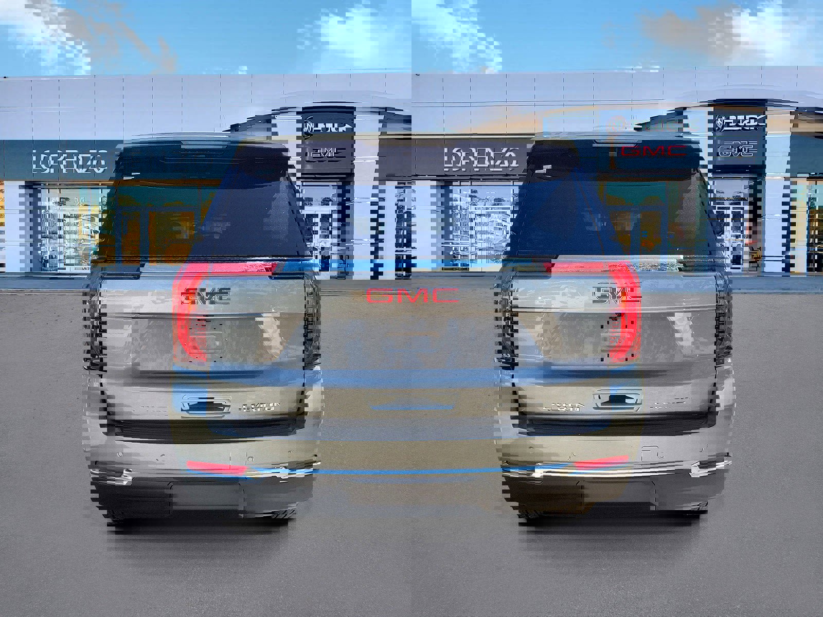 New 2026 GMC Yukon XL Elevation image 4