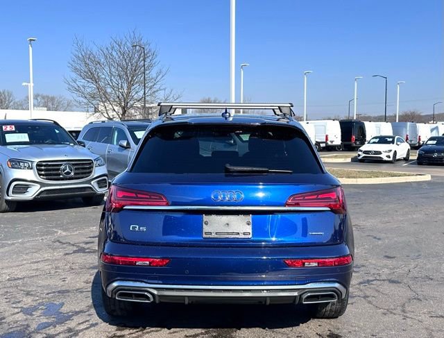 Used 2023 Audi Q5 2.0T Premium w/ Convenience Package image 7
