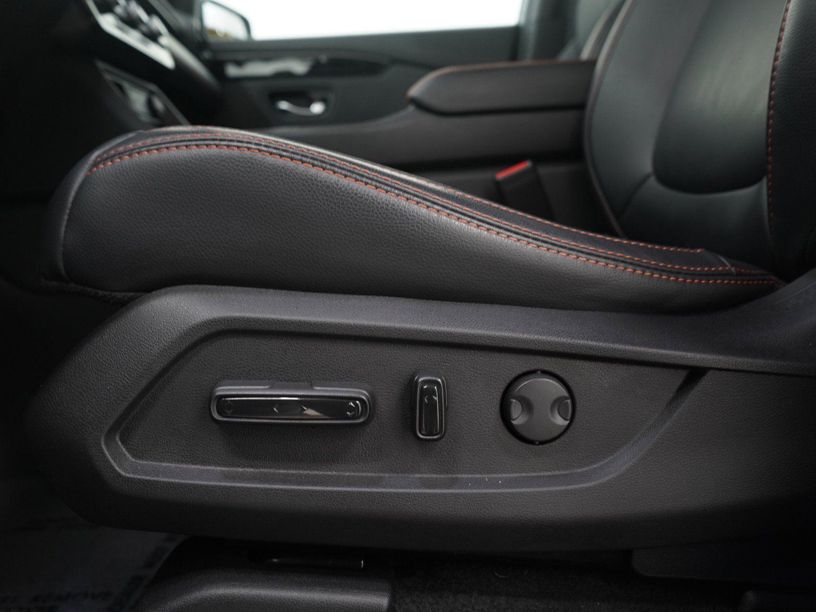 Used 2024 Honda Pilot TrailSport image 23