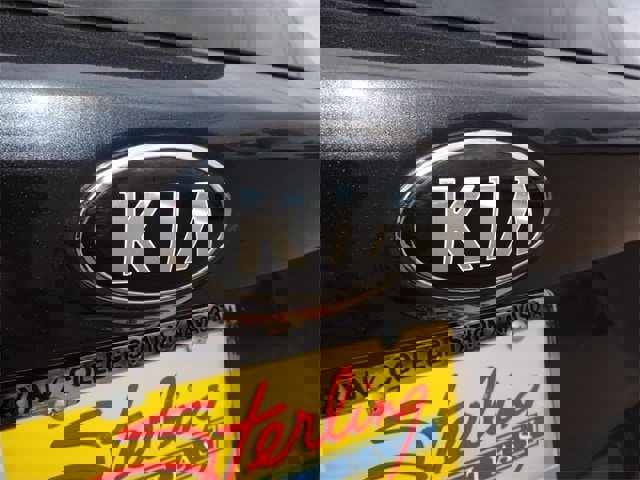 Used 2021 Kia Sorento SX image 18