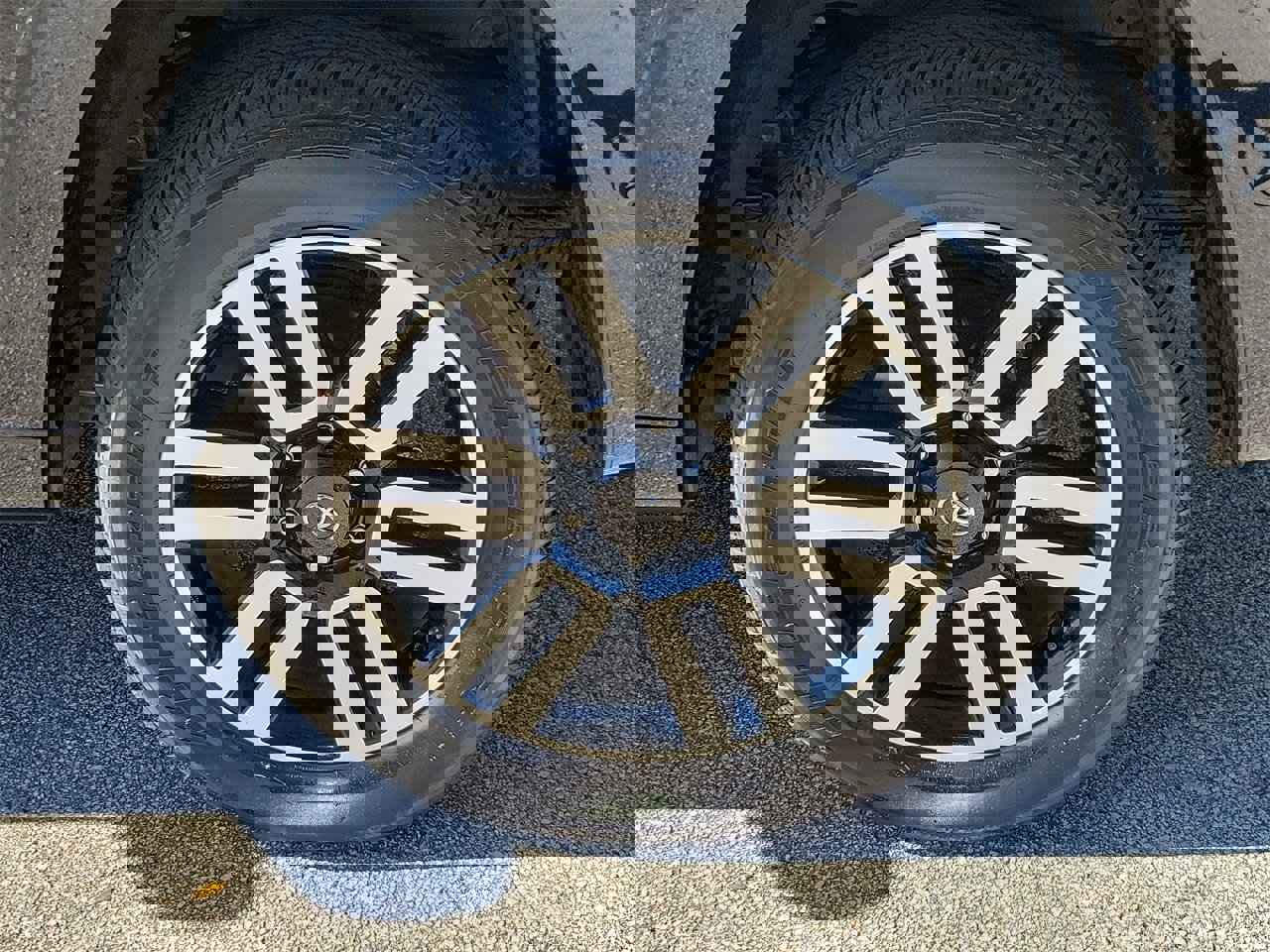 Used 2024 Toyota 4Runner Limited image 5