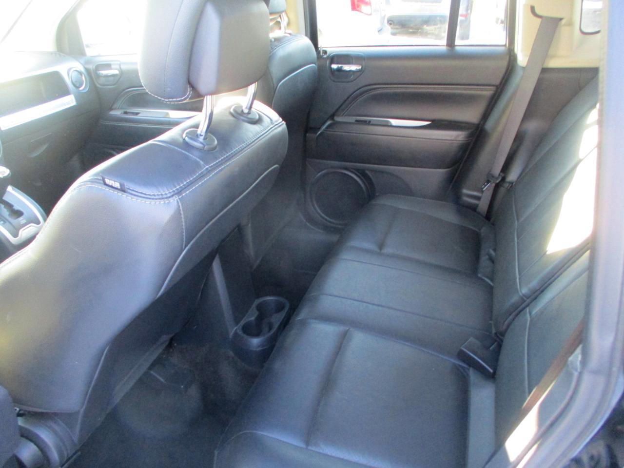 Used 2017 Jeep Compass High Altitude AWD/4WD image 11