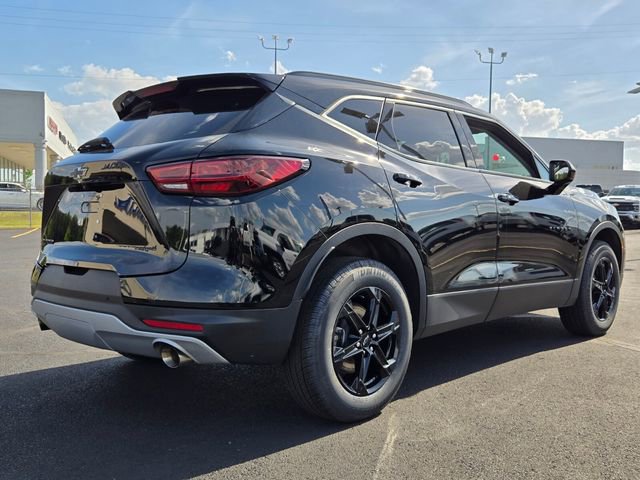 Used 2024 Chevrolet Blazer LT w/ Convenience Package image 3