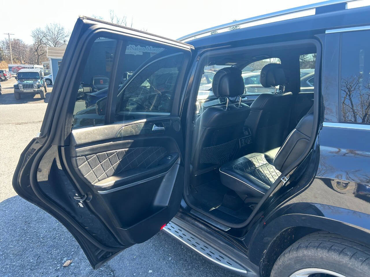 Used 2013 Mercedes-Benz GL 550 4MATIC image 24