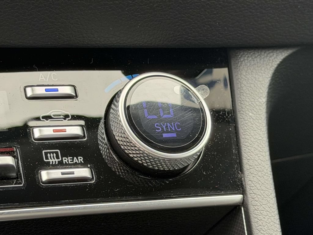 Certified 2023 Hyundai Sonata SEL FWD image 34