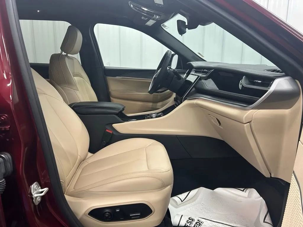 Used 2023 Jeep Grand Cherokee 4WD 4xe image 20