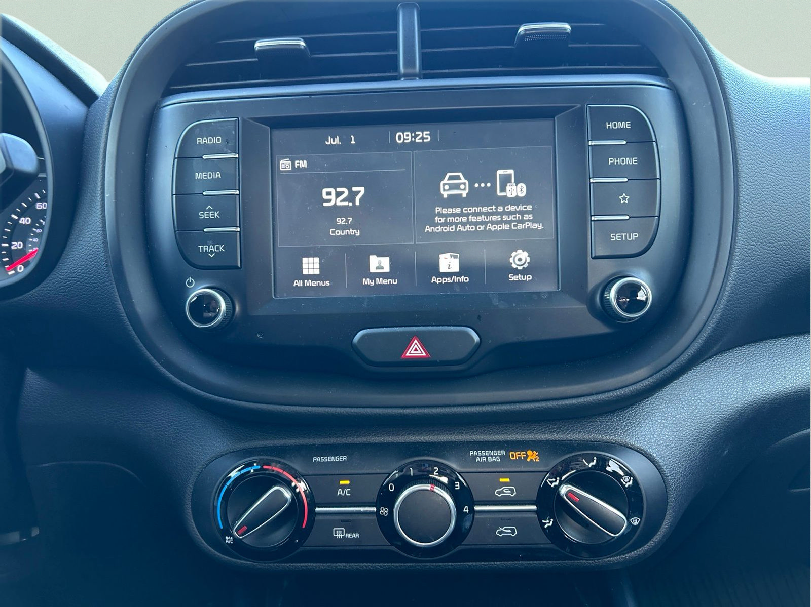 Used 2020 Kia Soul LX FWD image 16